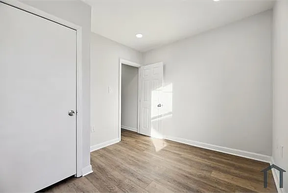 2141 W Fayette St — Photo 23