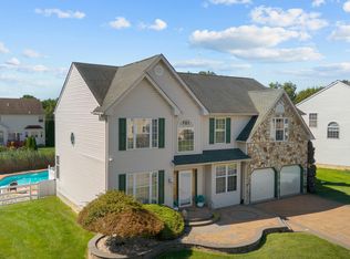 15 Moonlight Ct, Newark, DE 19702