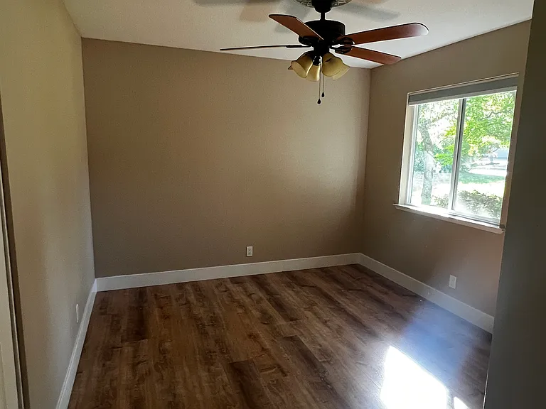 1647 Hedland Pl — Photo 31