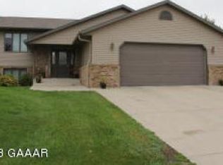 110 7th St S, Hoffman, MN 56339