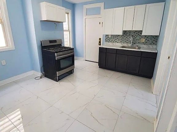 2nd image of 170 Linden Ave #3