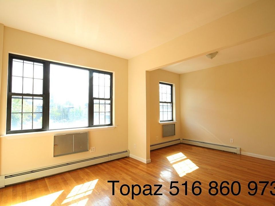 1st image of 131 Vernon Ave APT 3