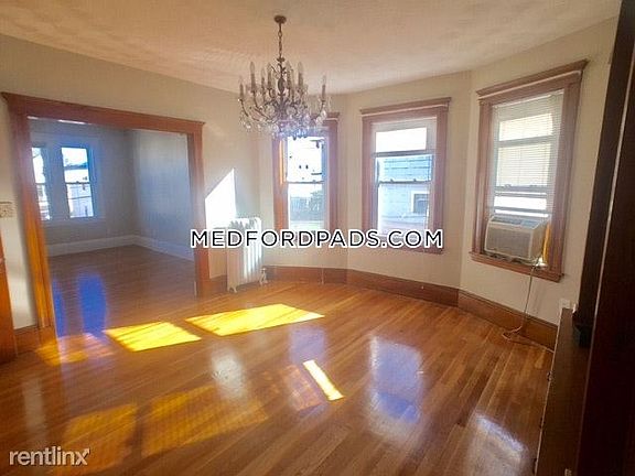 1509121825-fullsizerender-7-2