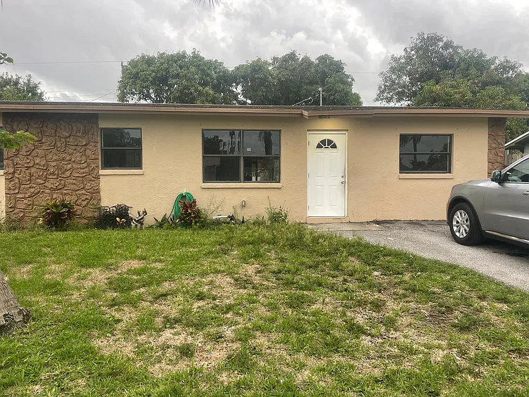 4862 Andros Dr — Photo 3