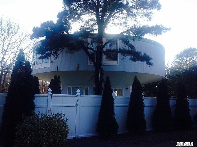 2nd image of 12 Warwick Rd