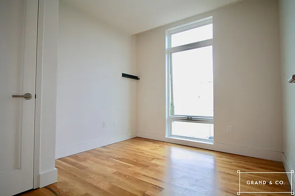 Rented by Grand & Co. | media 25