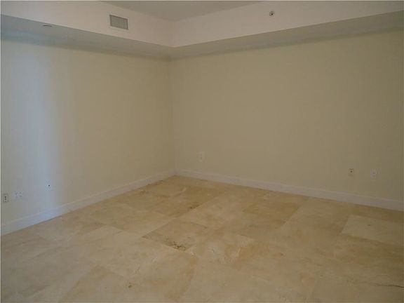 5th image of 3301 NE 183rd St Unit 2604
