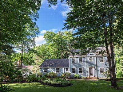 13 Charlotte Drive, Falmouth, ME, 04105