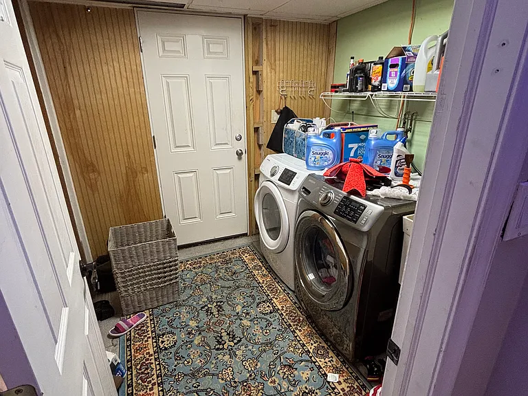 1105 Bryan St — Photo 10