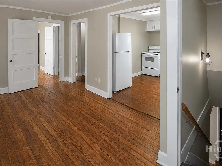312 N Jefferson St NE — Photo 7