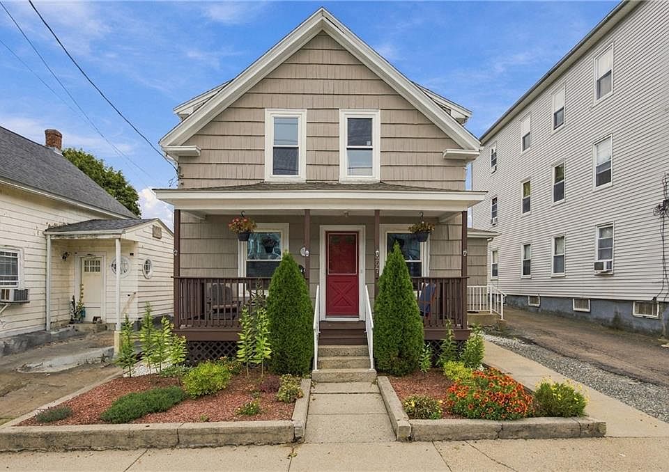 1st image of 297 Burnside Ave