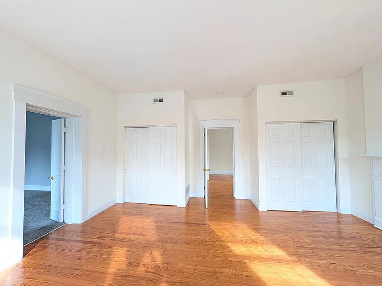 700 N Jefferson St #B — Photo 6