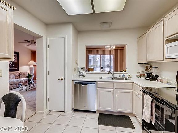 5th image of 2757 Sungold Dr