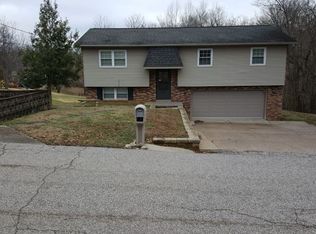 3305 Kern Rd, Evansville, IN 47720