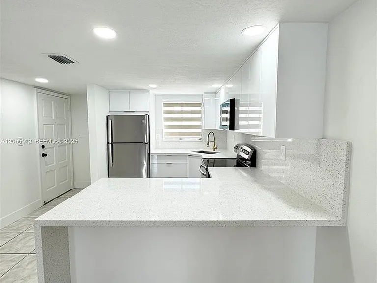 5580 W 26th Ct #209 — Photo 4