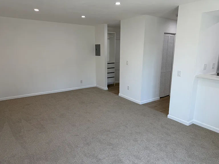 1507 S Raitt St #91 — Photo 6