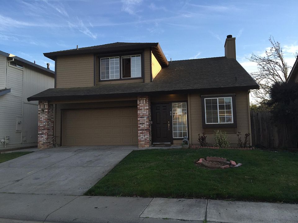 1st image of 808 Lyonia Dr
