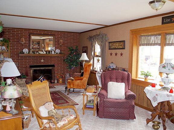 3rd image of 126 Tidd Dr