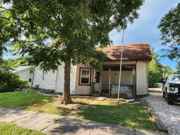 306 E Campbell St, Paoli, IN 47454