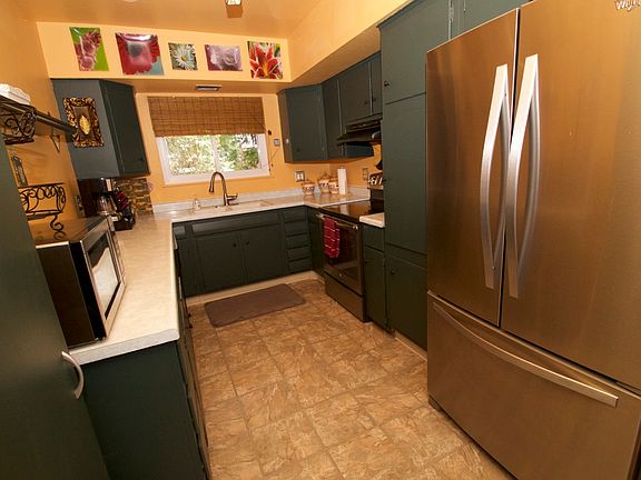 Kitchen-Stainless Appliances