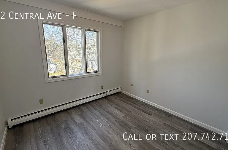 712 Central Ave #F — Photo 3