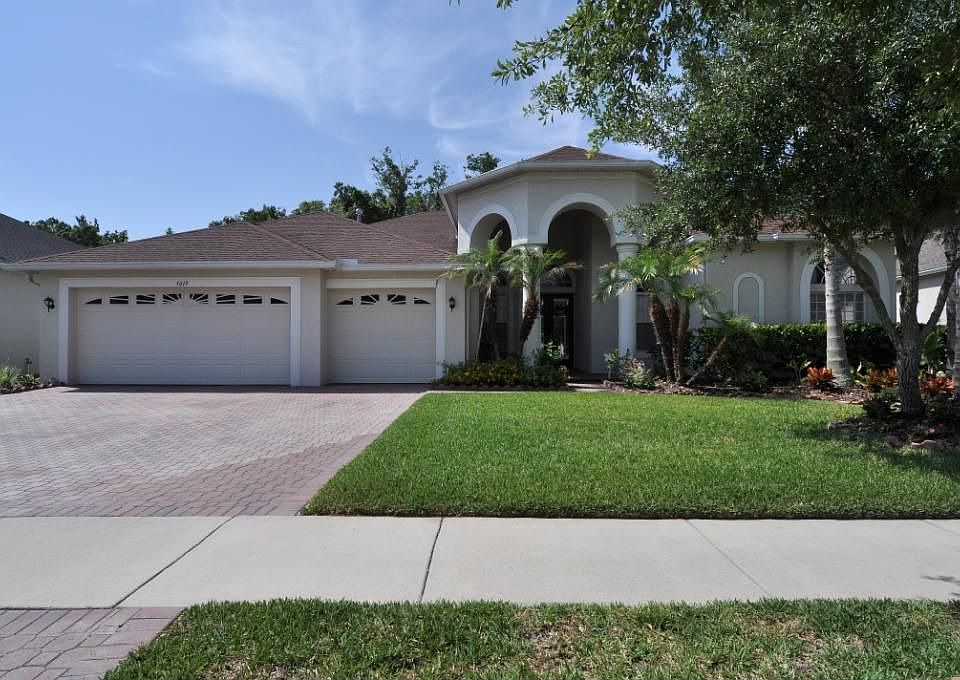 1st image of 5019 Devon Park Dr