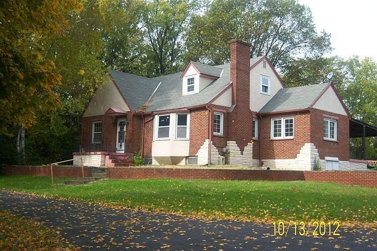 1st image of 7859 W Hyland Ave