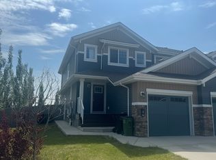 3 Ebbers Close NW, Edmonton, AB T5Y 3Y6