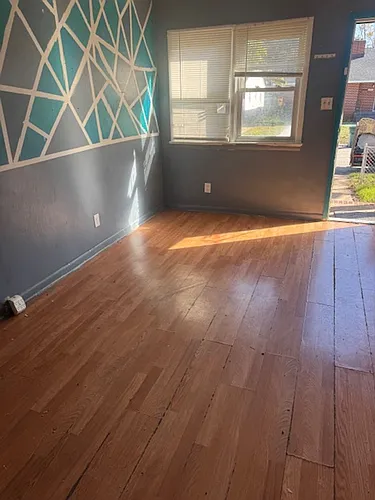 1241 36th St Photo 1