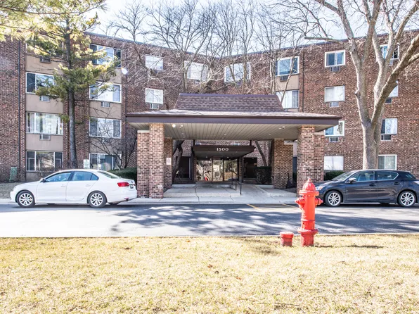 1500 Robin Cir APT 218, Hoffman Estates, IL 60169