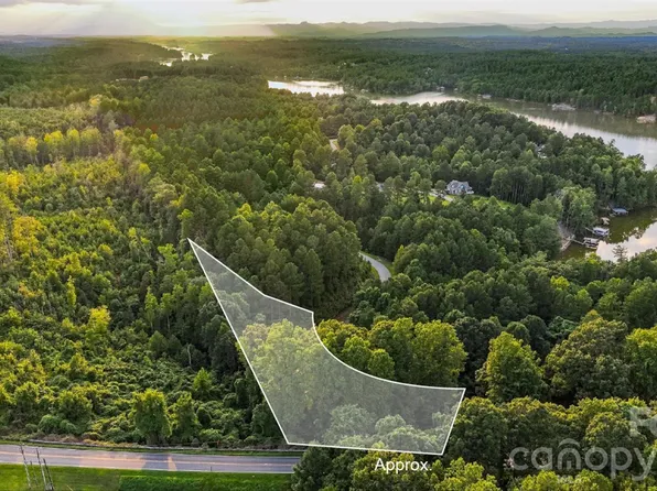 1207 Lake Vista Dr NE, Connelly Springs, NC 28612
