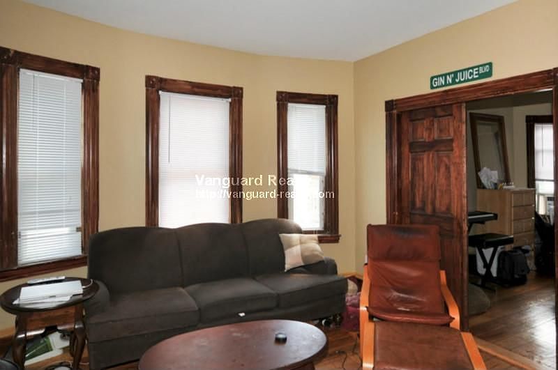 2nd image of 129 Murdock St #2