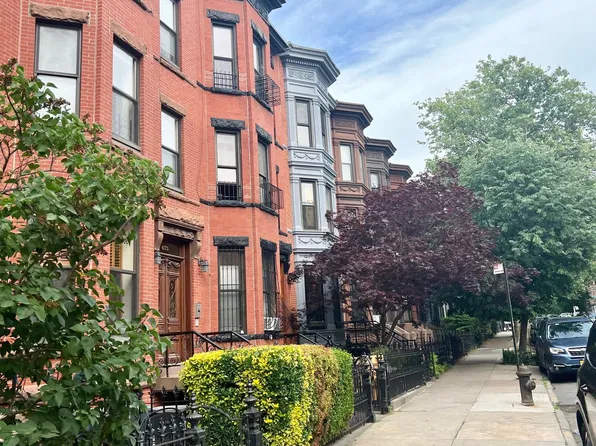 716 Degraw Street image 1 of 10