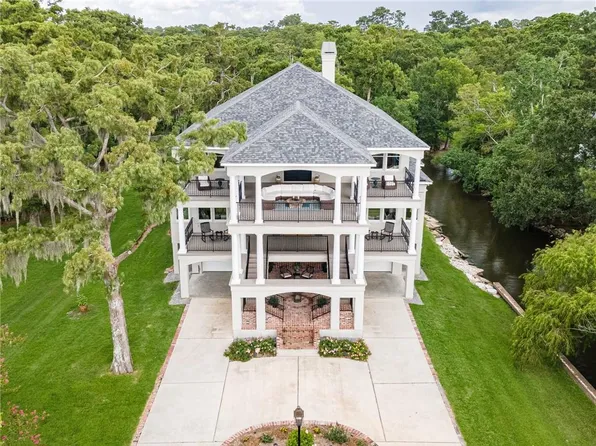 1605 Lakeshore Dr, Mandeville, LA 70448