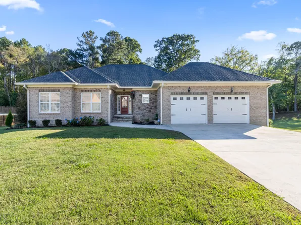 212 Twelve Oaks Dr, Rock Spring, GA 30739