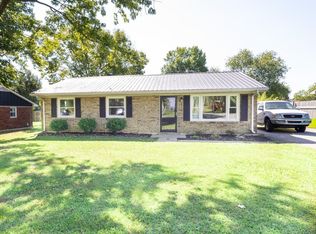 230 E Showalter Dr, Georgetown, KY 40324