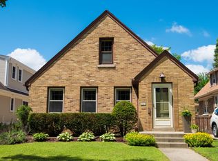 2563 N 71st St, Wauwatosa, WI 53213