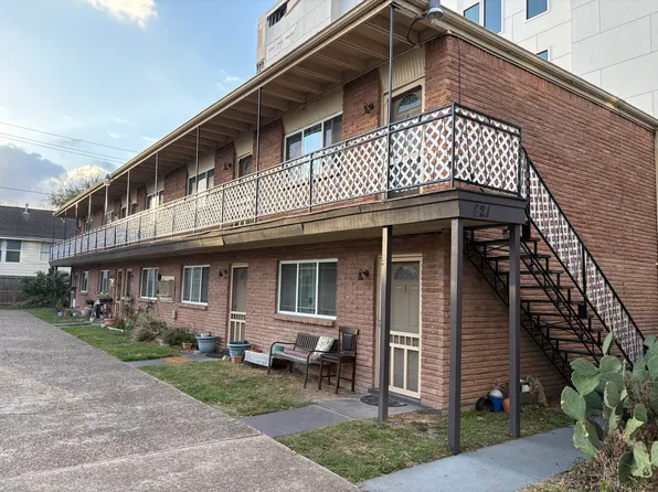 821 Yale St, Houston, TX