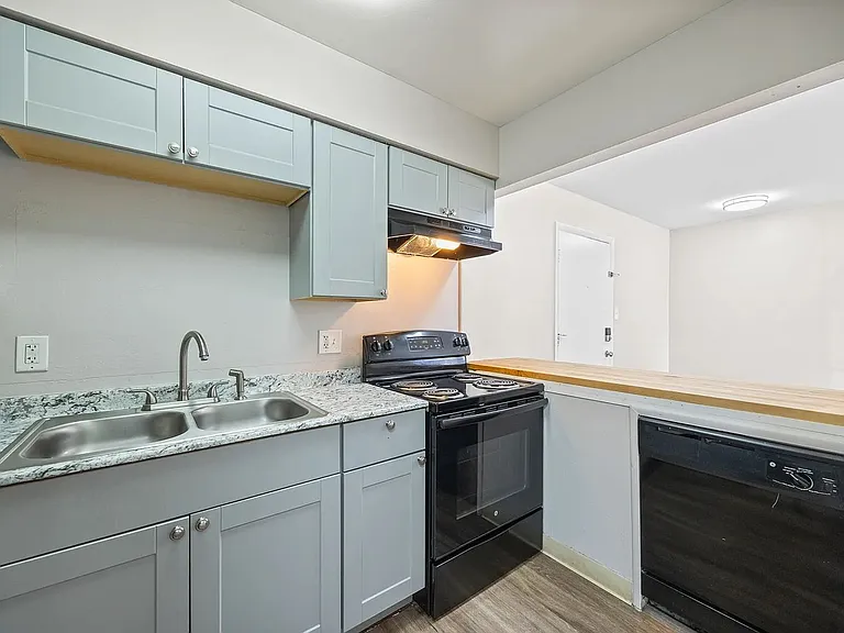 9885 W 21st Ave — Photo 7