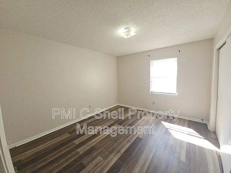 6 Clyde St — Photo 5