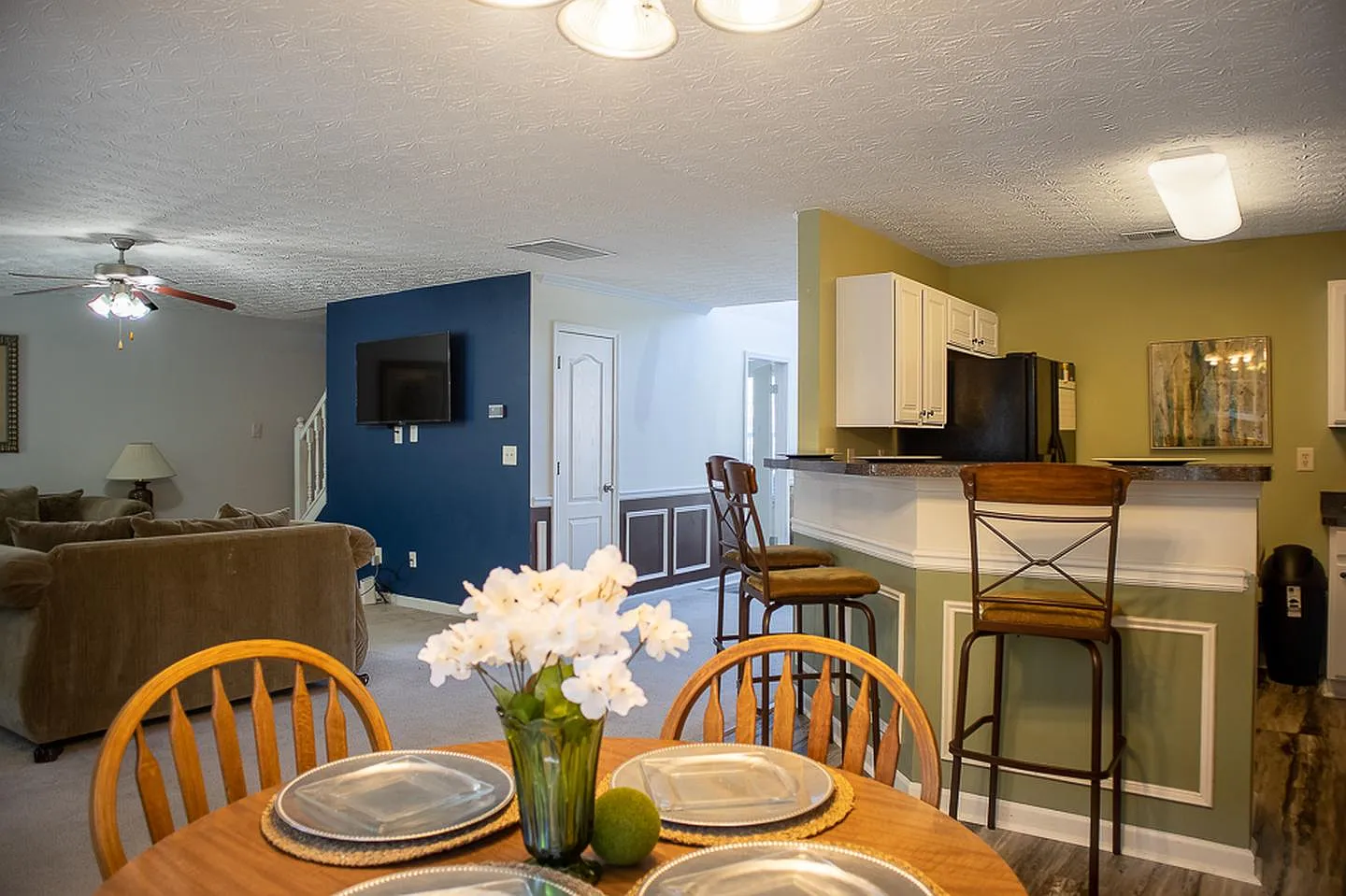 Spacious College Park Home | Modern comfort & great amenities — Photo 4