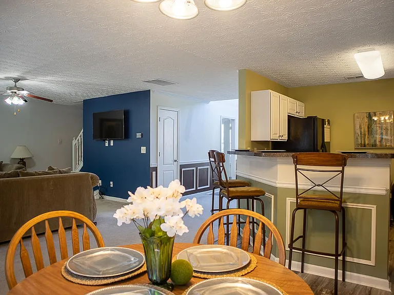620 Blueangel Dr — Photo 4
