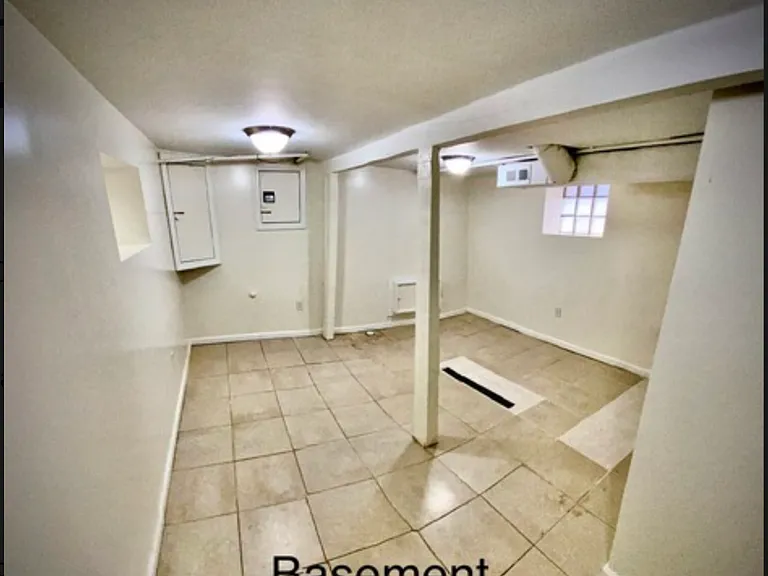 289 Claremont Ave — Photo 14
