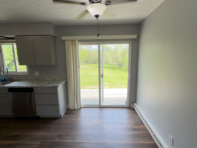 476 N Burkhart Rd — Photo 25