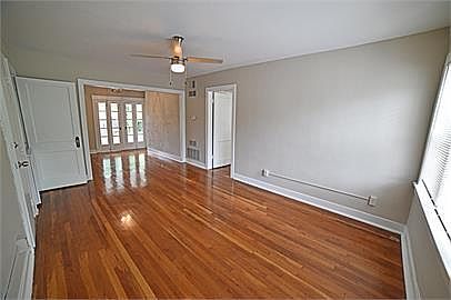 3rd image of 2811 Campbell St APT 3S