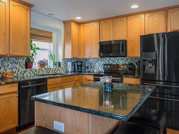 4th image of 10160 E 112th Way