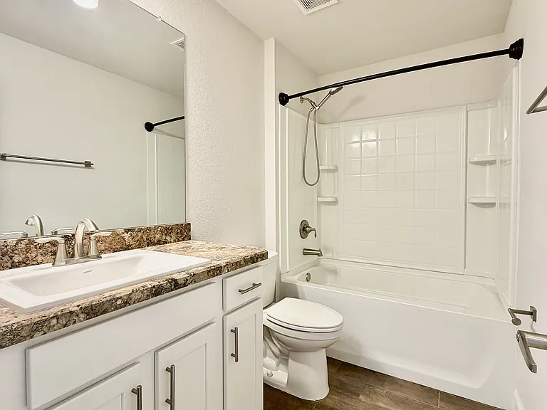 633 W Rexford Dr — Photo 20