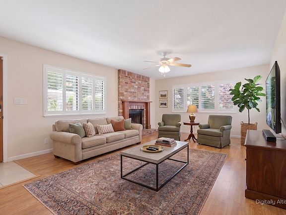 5th image of 1118 Bush Ave
