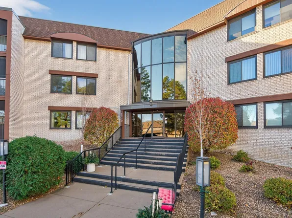 4710 58th Ave N APT 202, Crystal, MN 55429