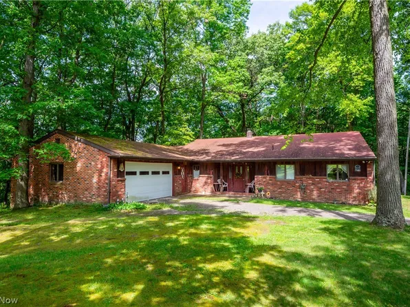 149 Doris St, New Cumberland, WV 26047